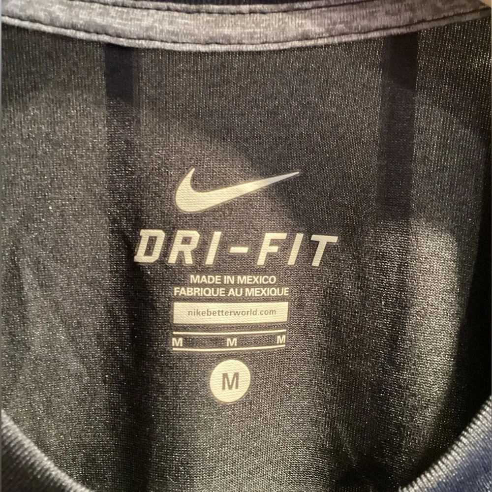 Nike Dri-FIT Legend Fitness T-Shirt 371642-475 Men's Size Medium